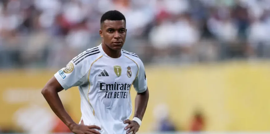 «Δεν φταίει ο Βινίσιους. Το φταίξιμο είναι ολόκληρης της ομάδας», ο Εμπαπέ στο πλευρό του Βραζιλιάνου