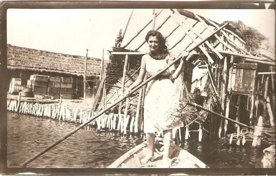 Μια ωδή στο παλιό Μεσολόγγι - Φωτογραφίες που λειτουργούν ως ζωντανά τεκμήρια μνήμης της Ιερής Πόλης Μια ωδή στο παλιό Μεσολόγγι - Φωτογραφίες που λειτουργούν ως ζωντανά τεκμήρια μνήμης της Ιερής Πόλης