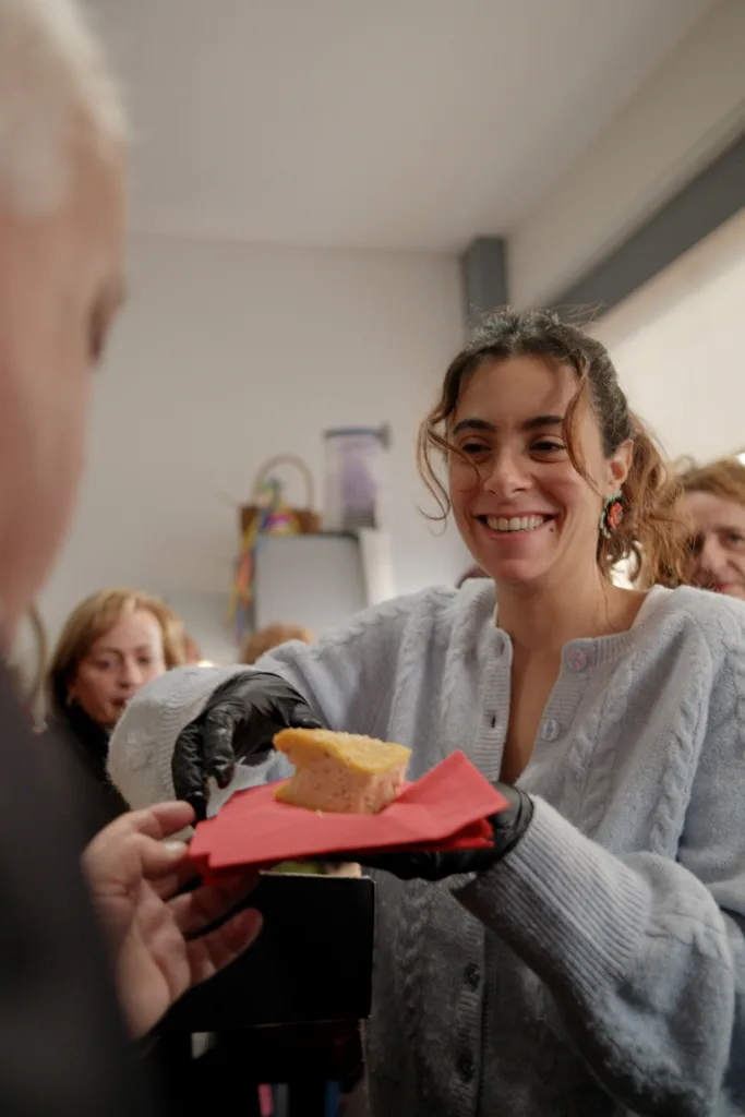 Η μακαρονόπιτα της Αγυιάς ένωσε ξανά τη γειτονιά - Πάνω από 100 παρόντες στη βασιλόπιτα του Συλλόγου ΦΩΤΟ