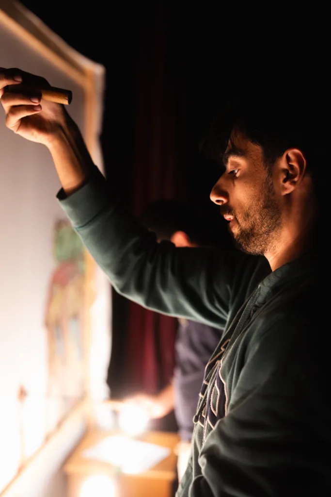 Ο Καραγκιόζης στην Αίγυπτο - Ο Αριστοτέλης Μακρής στην «Π» με αφορμή τη διάκριση Ο Καραγκιόζης στην Αίγυπτο - Ο Αριστοτέλης Μακρής στην «Π» με αφορμή τη διάκριση