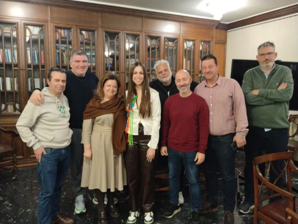 Η Βασίλισσα Μαρίζα Φλωράτου στην «Π» - Με καρναβαλικό στ-αίμα