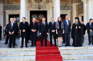 Πρωτοχρονιάτικη δοξολογία στη Μητρόπολη: Παρούσα η πολιτική και πολιτειακή ηγεσία για το 2026 ΦΩΤΟ