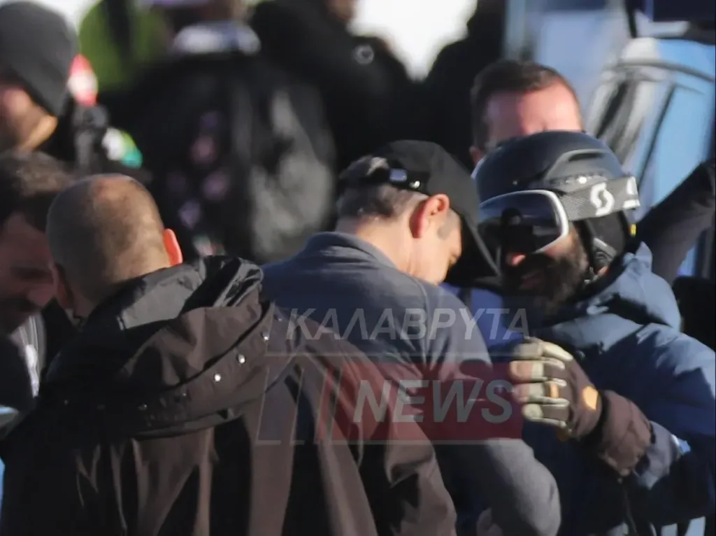 Αιφνιδιαστική επίσκεψη Μητσοτάκη στα Καλάβρυτα: Στις πίστες του Χιονοδρομικού σαν απλός επισκέπτης ΦΩΤΟ