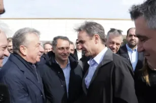 Μητσοτάκης στο εργοτάξιο του νέου αεροδρομίου στο Καστέλλι: Σύμβαση για τα συστήματα αεροναυτιλίας και «ξεμπλοκάρισμα» έργου άνω των 90 εκατ. ευρώ