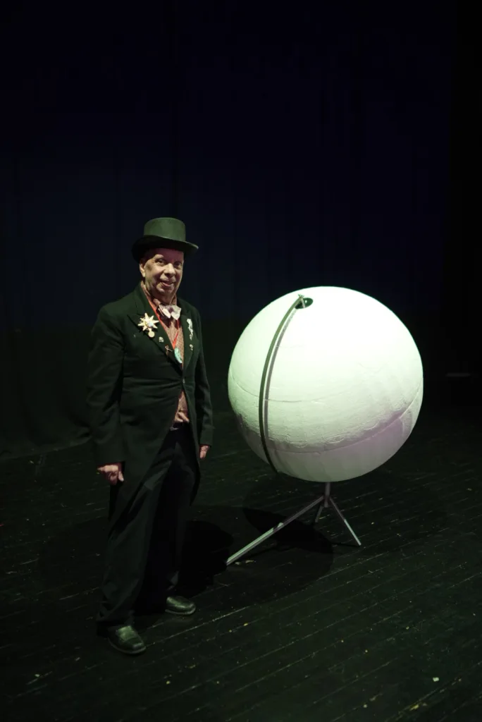 Πατρινό καρναβάλι 2026: Με σάτιρα, συγκίνηση και χειροκρότημα άνοιξε ο «Μώμος ο Πατρεύς» στο Πάνθεον