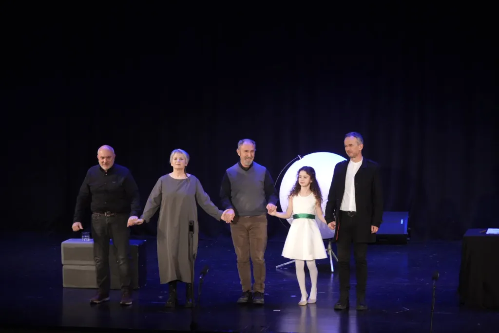 Πατρινό καρναβάλι 2026: Με σάτιρα, συγκίνηση και χειροκρότημα άνοιξε ο «Μώμος ο Πατρεύς» στο Πάνθεον