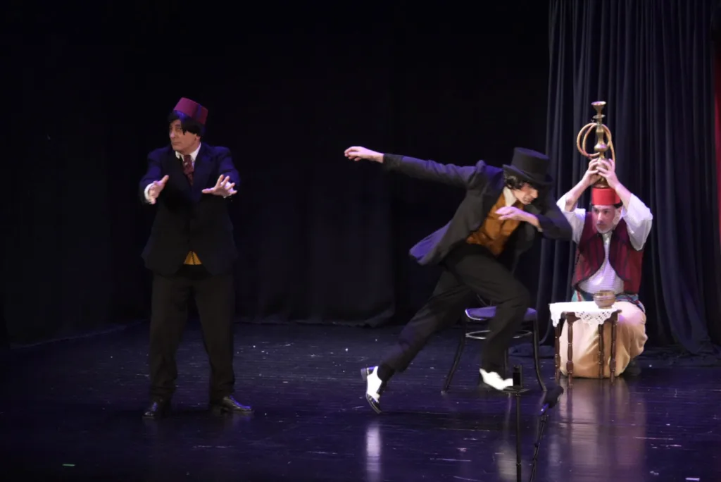 Πατρινό καρναβάλι 2026: Με σάτιρα, συγκίνηση και χειροκρότημα άνοιξε ο «Μώμος ο Πατρεύς» στο Πάνθεον