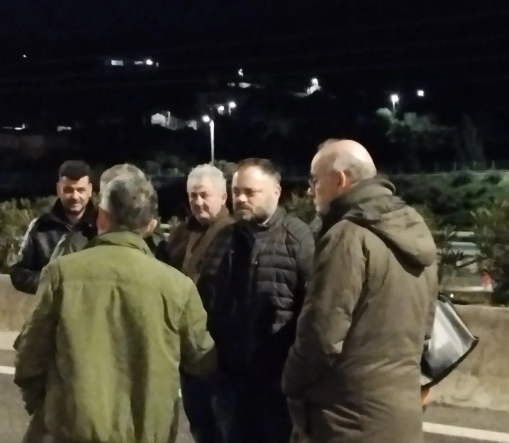 Περιμετρική Πατρών: Στο μπλόκο των αγροτών αντιπροσωπεία της «Νίκης» ΦΩΤΟ