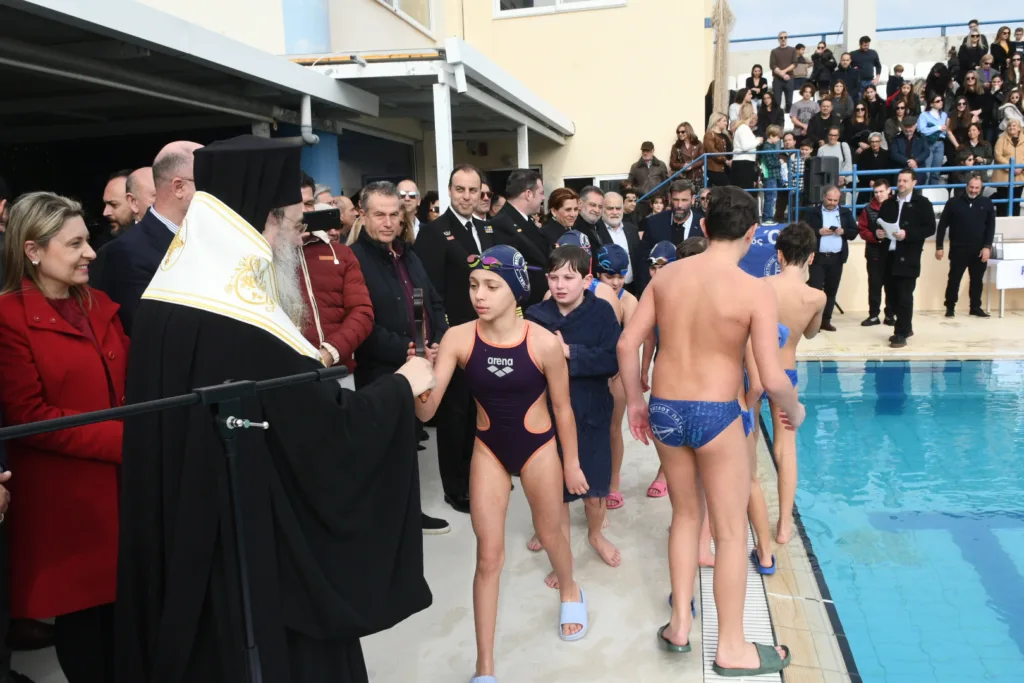 Χαμόγελα και βραβεύσεις στην κοπή πίτας του ΝΟΠ ΦΩΤΟ