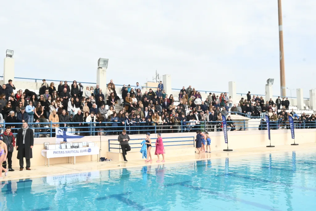 Χαμόγελα και βραβεύσεις στην κοπή πίτας του ΝΟΠ ΦΩΤΟ