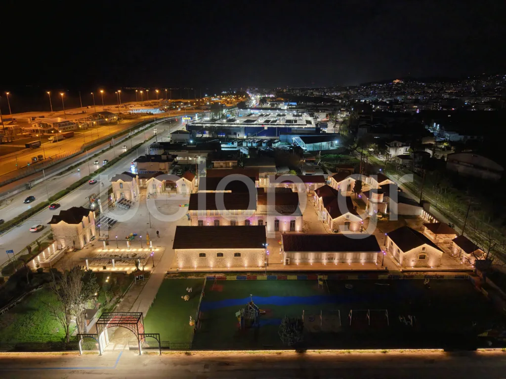 Πάτρα: Τα Παλαιά Σφαγεία φωτίστηκαν και εντυπωσιάζουν ΦΩΤΟ