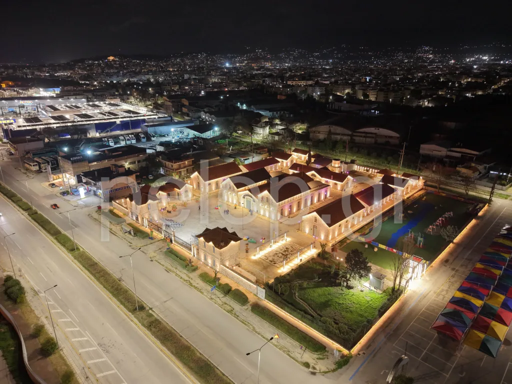 Πάτρα: Τα Παλαιά Σφαγεία φωτίστηκαν και εντυπωσιάζουν ΦΩΤΟ