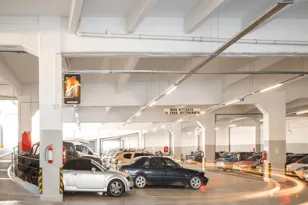 Πάτρα: Ακριβαίνει το κλειστό πάρκινγκ – Πόσες χιλιάδες ευρώ κοστίζει μια θέση στάθμευσης