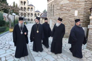 Οι Μητροπολίτες Πατρών και Ιρλανδίας στο Τρίκορφο – Στα βήματα του Σεραφείμ του Σάρωφ