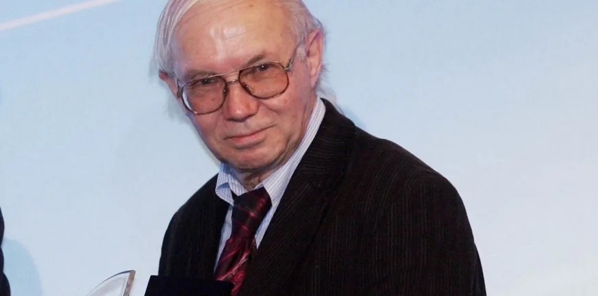 Πέθανε ο Σταύρος Πετρακόπουλος