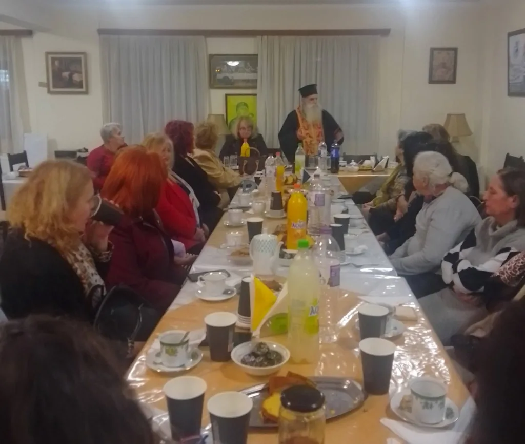 Κοπή πίτας για τις εθελοντικές ομάδες του ΙΝ Αγίας Τριάδος Πατρών: Μήνυμα προσφοράς και αλληλεγγύης