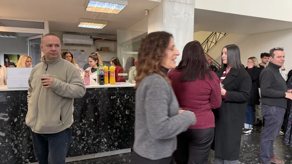 Ευχές, αισιοδοξία, στοιχήματα - Κοπή πίτας στον δημοσιογραφικό όμιλο «Πελοπόννησος» - DATA Consultants- Synedra