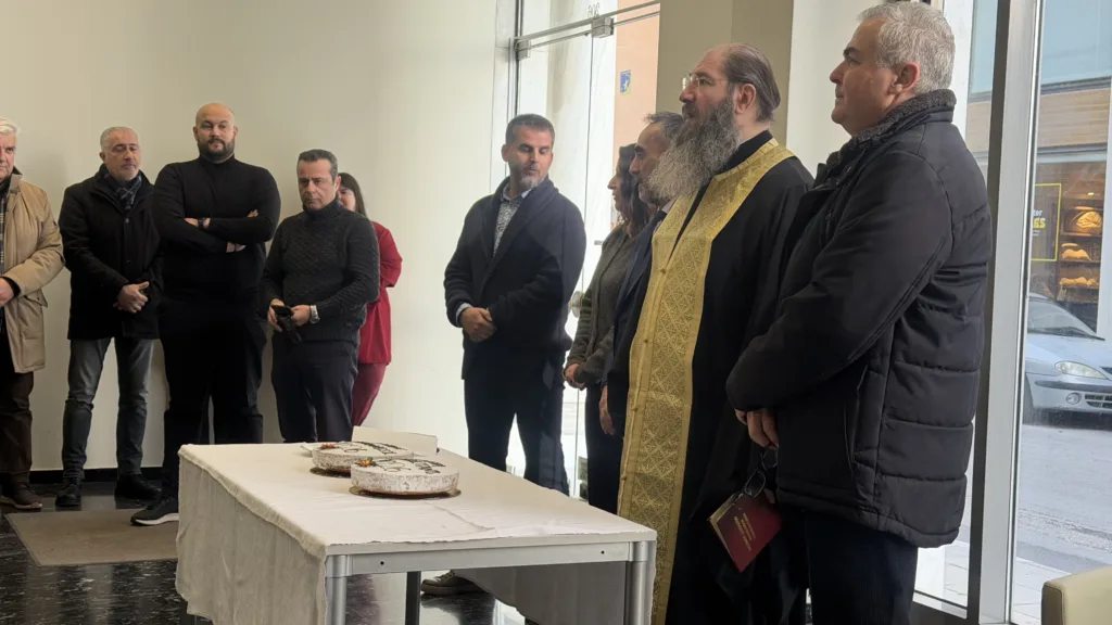 Ευχές, αισιοδοξία, στοιχήματα - Κοπή πίτας στον δημοσιογραφικό όμιλο «Πελοπόννησος» - DATA Consultants- Synedra