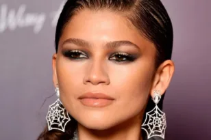 Επέστρεψε η πλαϊνή χωρίστρα με όγκο ΦΩΤΟ