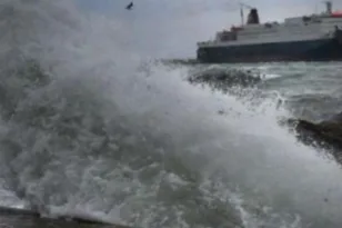 Δυτική Ελλάδα: Ισχυροί άνεμοι προκαλούν προβλήματα στα ακτοπλοϊκά δρομολόγια, κλειστό το Ρίο-Αντίρριο