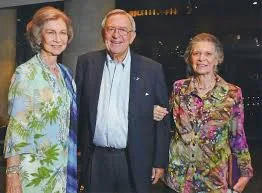 Η πριγκίπισσα Ειρήνη με τα αδέλφια της Σοφία και Κωνσταντίνο