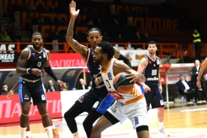 Ο Προμηθέας ηττήθηκε στην Πάτρα από τον Πανιώνιο - Φωτογραφίες