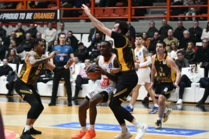 Ο Προμηθέας μπήκε με το αριστερό στο 2026, ήττα από ΑΕΚ, τώρα οι μάχες με Σαλόν - Φωτογραφίες/δηλώσεις/μικρά-μικρά