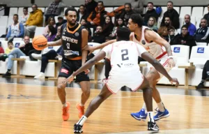 Ο Προμηθέας είπε «αντίο» στην Ευρώπη - Φωτογραφίες Ο Προμηθέας είπε «αντίο» στην Ευρώπη - Φωτογραφίες