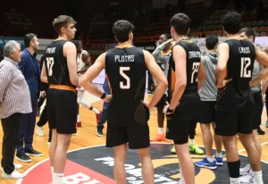 Ο Προμηθέας είπε «αντίο» στην Ευρώπη - Φωτογραφίες Ο Προμηθέας είπε «αντίο» στην Ευρώπη - Φωτογραφίες