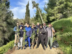 Ξεκίνησε η αναδάσωση στα καμμένα του Γηροκομειού - Την αρχή έκανε η ΝΕΠ