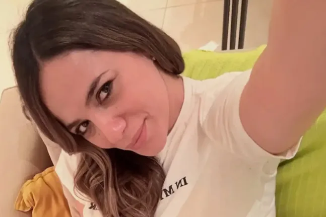 Ευλαμπία Ρέβη: Η πρώτη φωτογραφία μέσα από το μαιευτήριο με τα δώρα του νεογέννητου γιου της