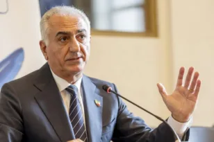 Ο Στιβ Γουίτκοφ είχε μυστική συνάντηση με τον Ρεζά Παχλαβί, τον εξόριστο γιο του σάχη του Ιράν