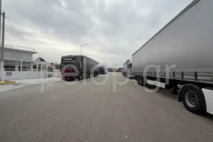 Μανιασμένοι άνεμοι «παραλύουν» τις θαλάσσιες μεταφορές σε Πάτρα, Ρίο και Κυλλήνη ΦΩΤΟ ΒΙΝΤΕΟ