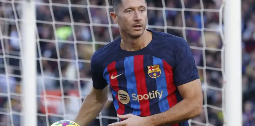 Ο Λεβαντόφσκι και τα νέα του επιτεύγματα με τη Μπαρτσελόνα στο Champions League