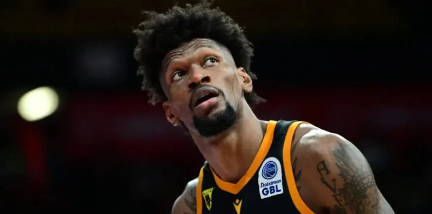 H Φενέρμπαχτσε ανακοίνωσε τον Κρις Σίλβα της ΑΕΚ