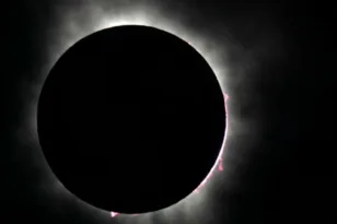 Αστρονομικό ημερολόγιο 2026: Εκλείψεις, υπερπανσέληνοι και εντυπωσιακά ουράνια φαινόμενα