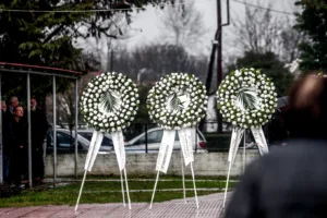 «Βιολάντα»: «Η φωτιά δεν μπόρεσε να κάψει αυτό που ήσουν» θρήνος και βαρύ πένθος στις κηδείες των τριών θυμάτων της τραγωδίας