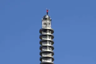 Ταιβάν: Αμερικανός αναρριχητής ανέβηκε ουρανοξύστη χωρίς …σχοινί ΒΙΝΤΕΟ