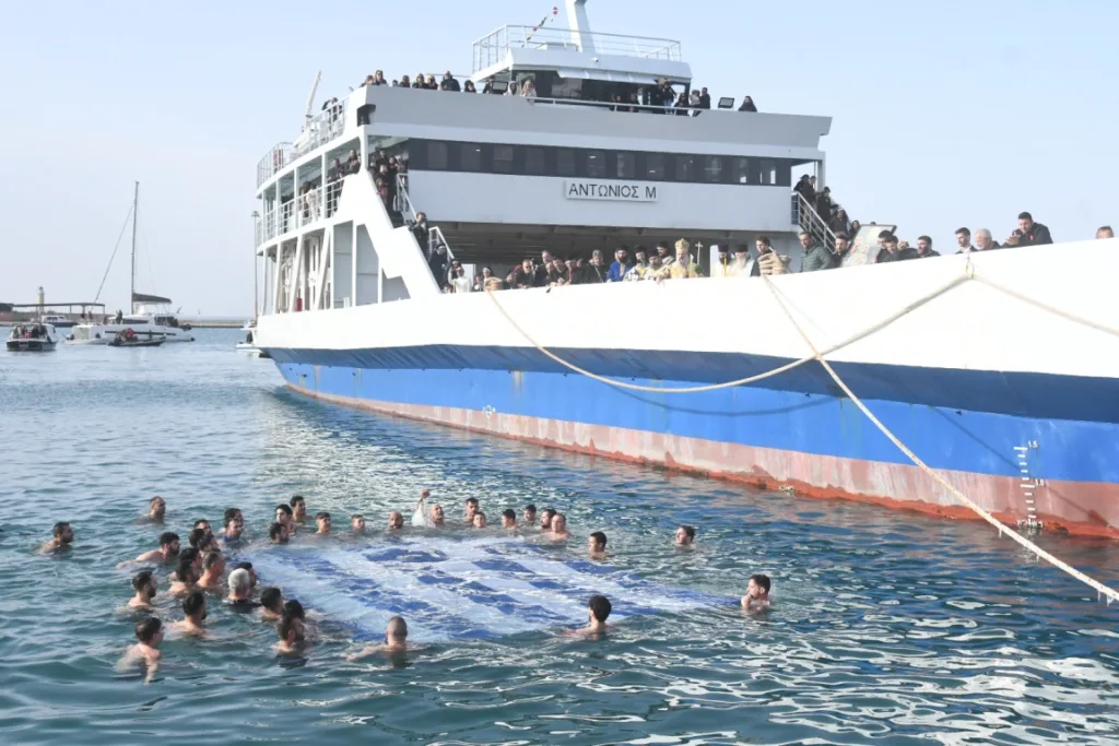 Πάτρα: Η Δημοτική Αρχή στον εορτασμό των Θεοφανείων ΦΩΤΟ