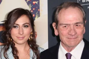 Εντοπίστηκε νεκρή η 34χρονη κόρη του ηθοποιού Τόμι Λι Τζόουνς