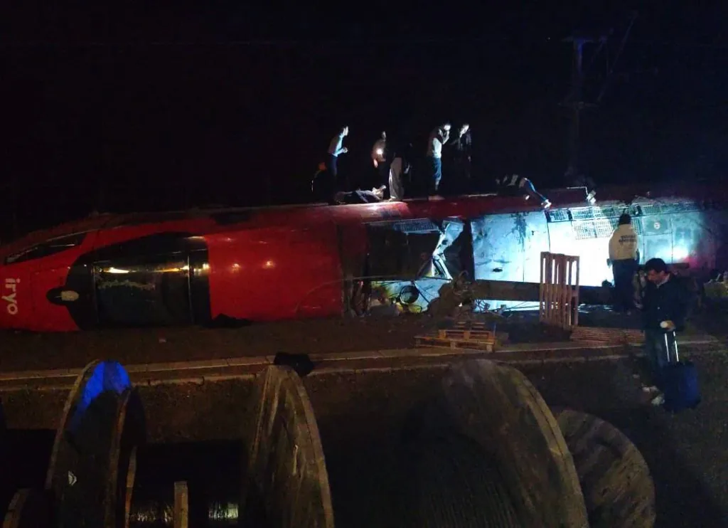 Σύγκρουση τρένων στην Ανδαλουσία: «Πολύ παράξενο» το δυστύχημα λέει ο υπουργός Μεταφορών ΦΩΤΟ-ΒΙΝΤΕΟ