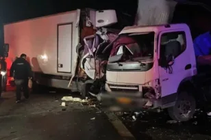 Κηφισός: Σφοδρή σύγκρουση φορτηγών, ένα άτομο χωρίς τις αισθήσεις του ΦΩΤΟ