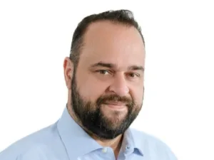 Ποιος θα βγει δεύτερος; Το ΠΑΣΟΚ ή η ΕΛΑΣ;