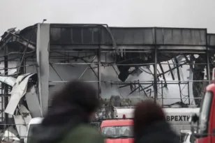 «Λαμπάδα θα ανάψω για τη σωτήρια της μάνας μου», συγκλονιστική μαρτυρία για την τραγωδία στο εργοστάσιο «Βιολάντα»