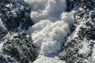 Νεκρός 13χρονος σκιέρ που παρασύρθηκε από χιονοστιβάδα στην Αυστρία