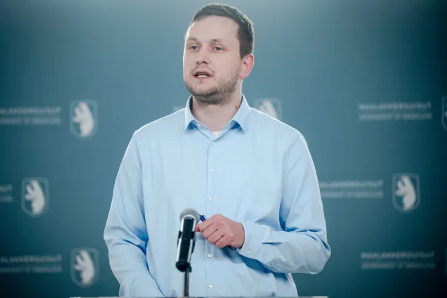 Γροιλανδία: Έκκληση Νίλσεν για διάλογο με τις ΗΠΑ – Στήριξη από ΝΑΤΟ