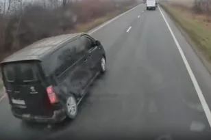 Ρουμανία: Με ειδικά διαμορφωμένο αεροσκάφος μεταφέρονται αύριο στην Ελλάδα οι τραυματίες από το τροχαίο