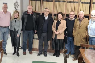 Πάτρα: Επίσκεψη Σταύρου Ζουμπουλάκη στο Μουσείο Τύπου της ΕΣΗΕΠΗΝ – Στήριξη στη διατήρηση των τεκμηρίων