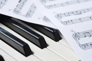 Μουσική και εγκέφαλος: Τι δείχνουν οι έρευνες για την επίδραση της κλασικής μουσικής