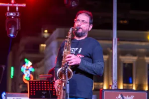 «In the heat of … Carnival»: Τρία δυναμικά πατρινά συγκροτήματα ξεσήκωσαν το κοινό το βράδυ του Σαββάτου ΦΩΤΟ